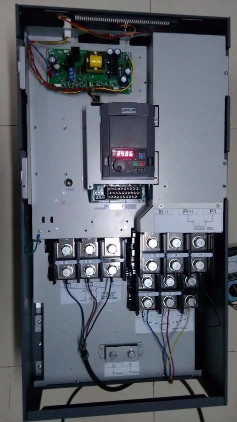 ABB变频器面板显示过电压维修
